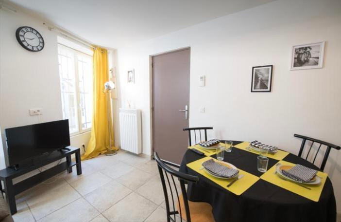 Le Bon'Appart Proche Insead Fontainebleau Exteriör bild